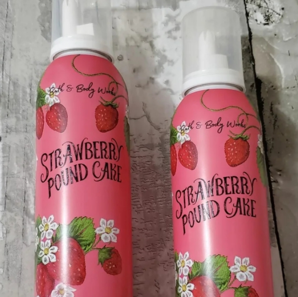 Bath and Body Works,  (2) Strawberry Poundcake, Whipped Body Mousse